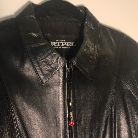 Beautiful Handmade Lambskin Leather Jacket - Picture 3 of 4